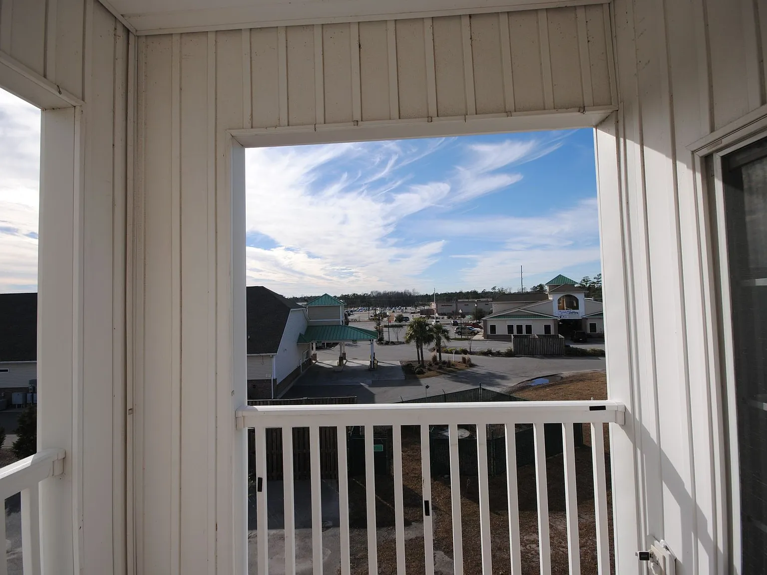 100 Gateway Condos Unit 136 — Photo 2