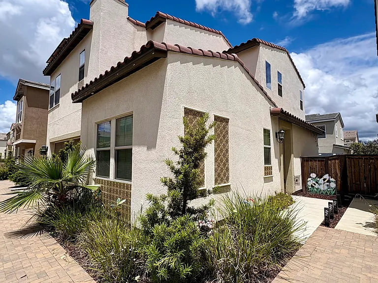 1280 Camino Carmelo — Photo 8