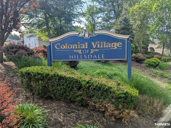 5 Colonial Village Dr, Hillsdale, NJ 07642