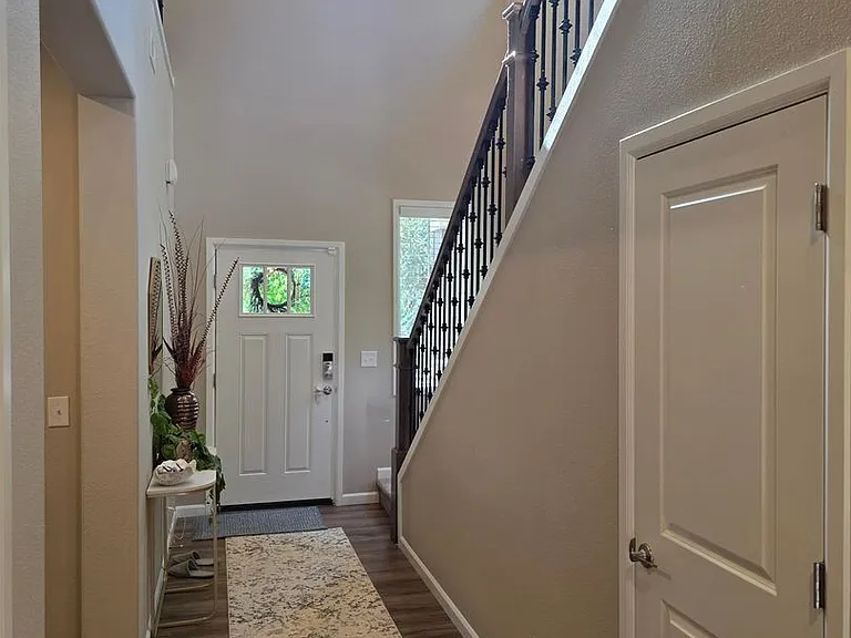 4936 Admiral St — Photo 3