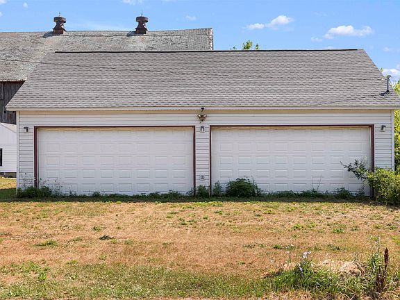 5th image of 16108 Anderson Rd