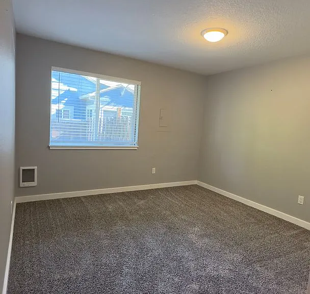 1320 Belmont Ave — Photo 11