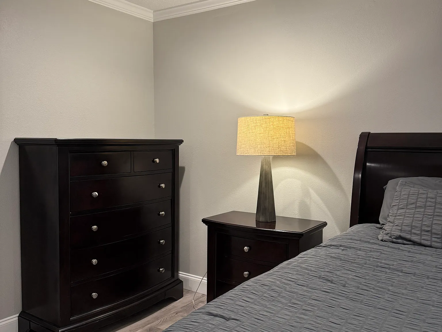 Studio, 710 sqft, $1,250 — Photo 1