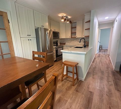 3rd image of 160 Keonekai Rd APT 23-203