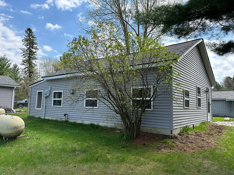 2537 Mitchell Lake Rd — Photo 17