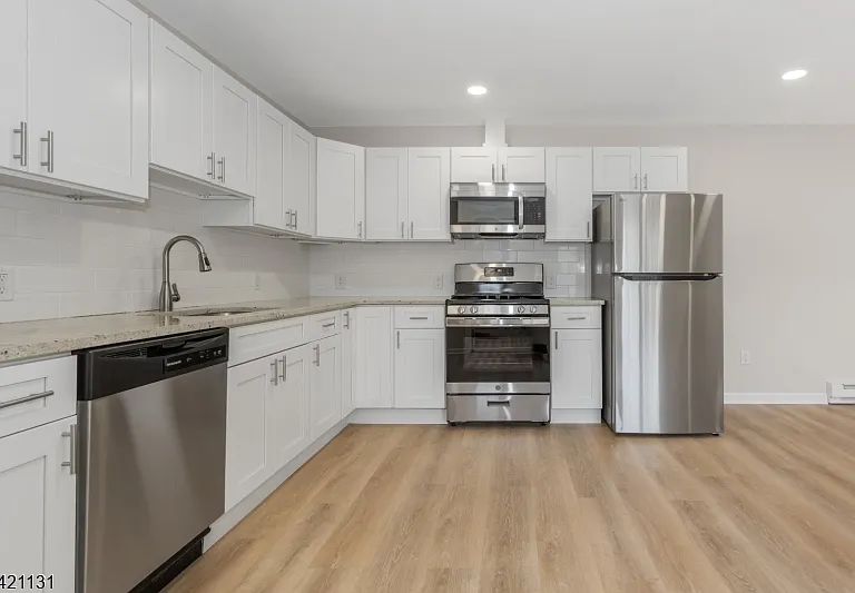 127 Main St #2B — Photo 10