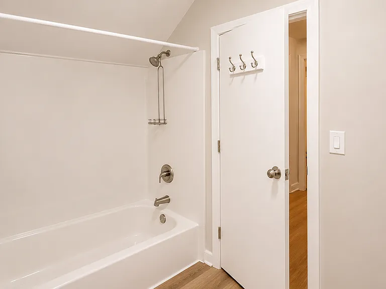 17 Elliott St #3 — Photo 7