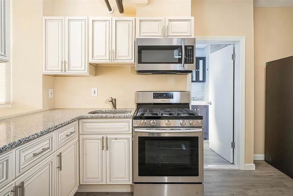 1200 Central Ave — Photo 3