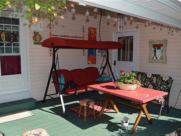 5th image of 193 Spaulding St