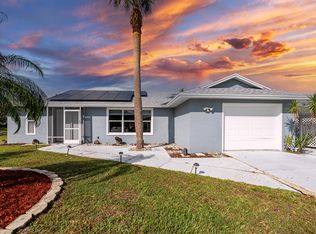 2312 SE Shipping Rd, Port Saint Lucie, FL 34952