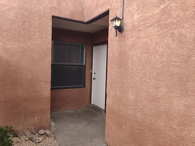 2916 Palo Verde Dr NE #B — Photo 12