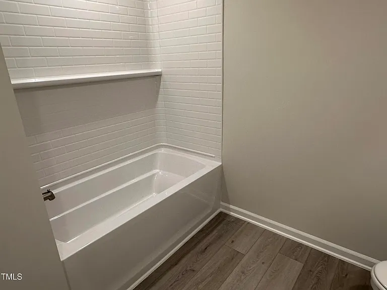 1201 Winding Spring Dr — Photo 21