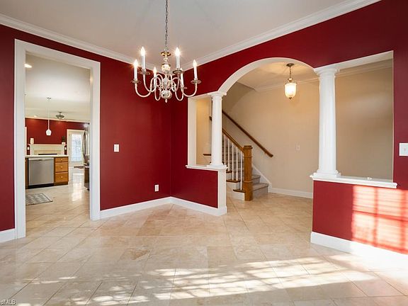 4th image of 4701 Friars Ln