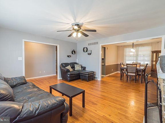 4th image of 2204 Saint James Dr
