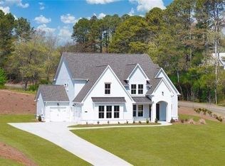 8290 Creekside Overlook Dr, Gainesville, GA 30506
