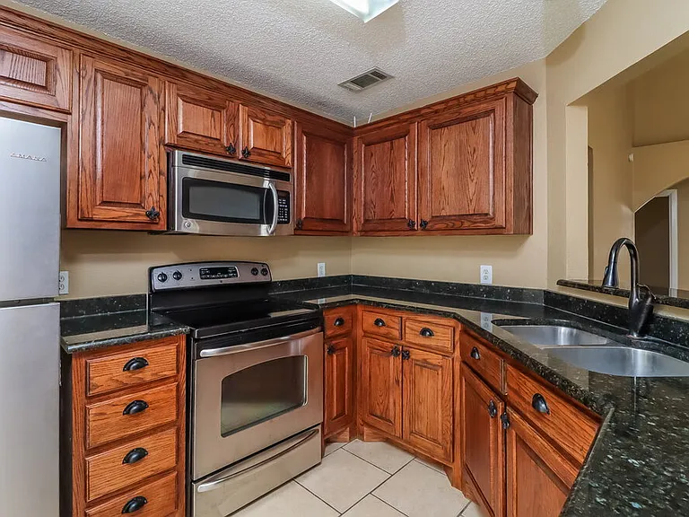 6721 Rhea Ridge Dr — Photo 8