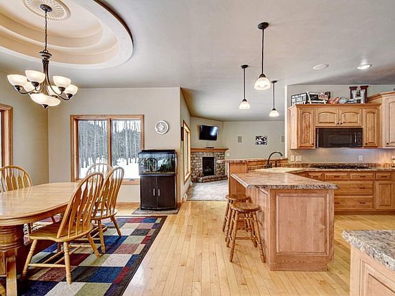 3rd image of 671 Hoganwood Cir
