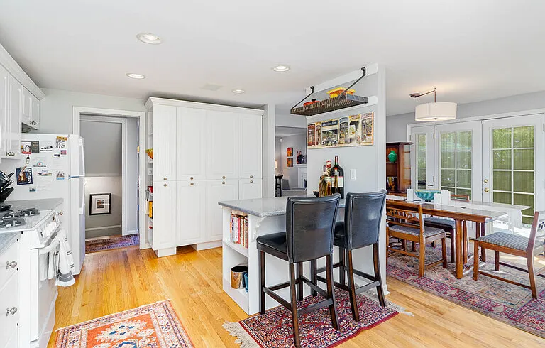 5051 Harold Pl NE — Photo 9