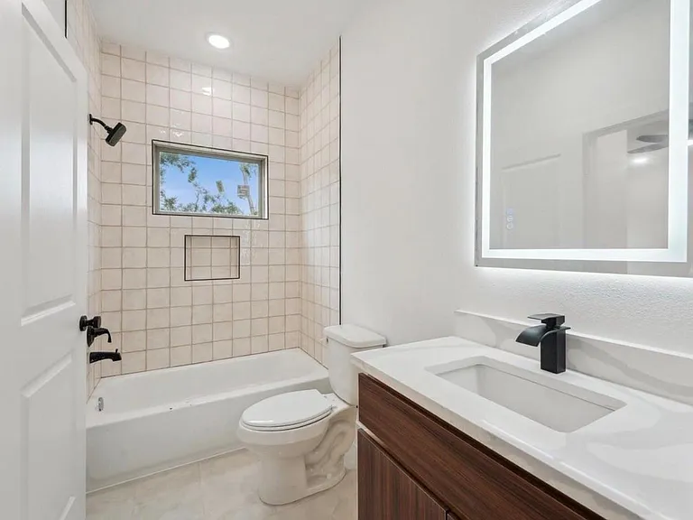7416 Maxroy St — Photo 28