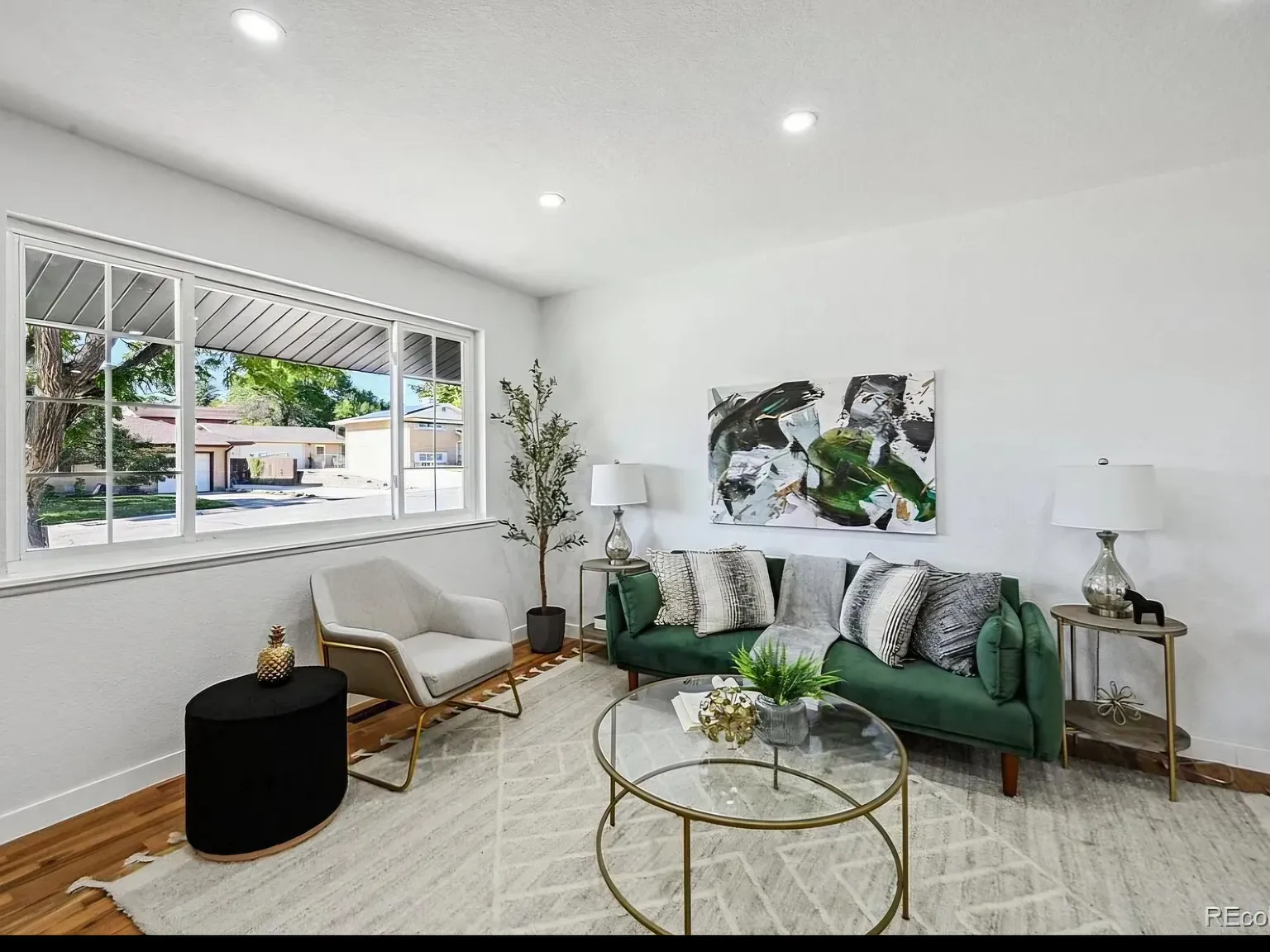 923 W 100th Pl — Photo 3