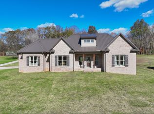 2189 Double Branch Rd, Columbia, TN 38401