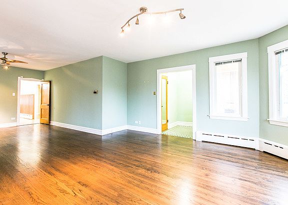 5th image of 7846 W Oakleaf Ave