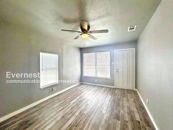 5th image of 1607 El Paso St