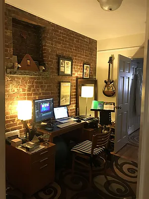 Rented by Metropolis Real Estate of Manhattan | media 25