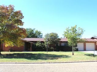 1109 Floydada St, Plainview, TX 79072
