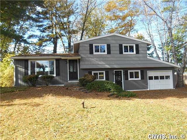1st image of 12 Bayberry Cir