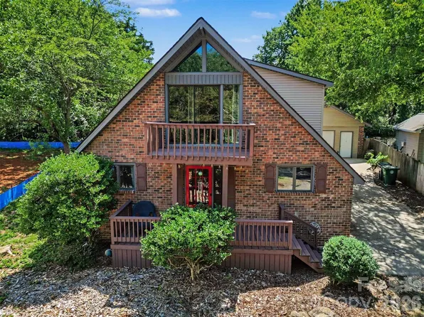 21021 Entrada Dr, Cornelius, NC 28031