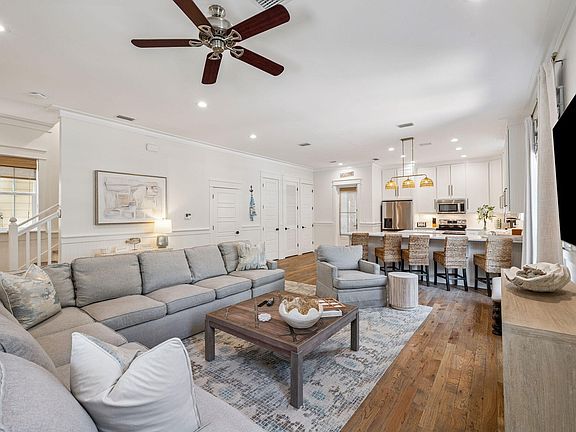 2nd image of 7 Sandal Ln