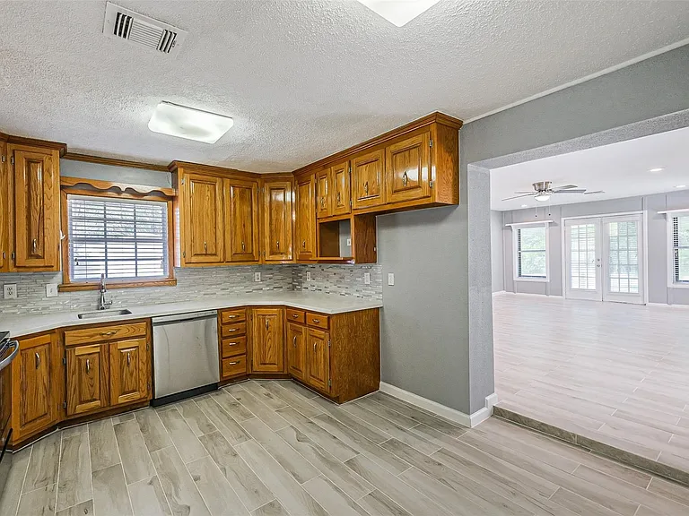4319 Pine Meadow Dr — Photo 8
