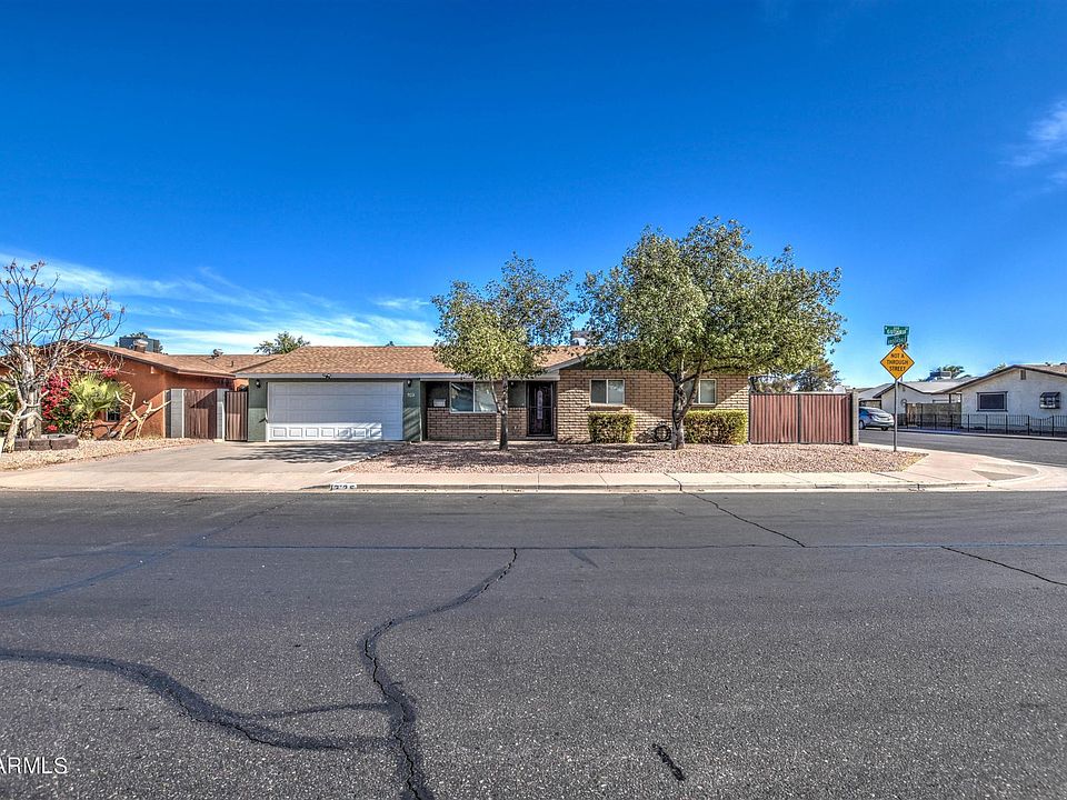 1st image of 325 N Guthrie St