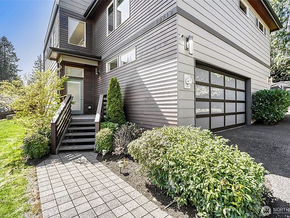 2nd image of 10719 Densmore Avenue N