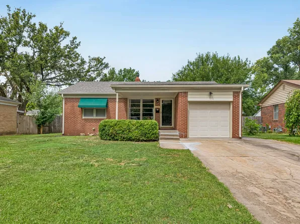 1137 S Prairie Park Rd, Wichita, KS 67218