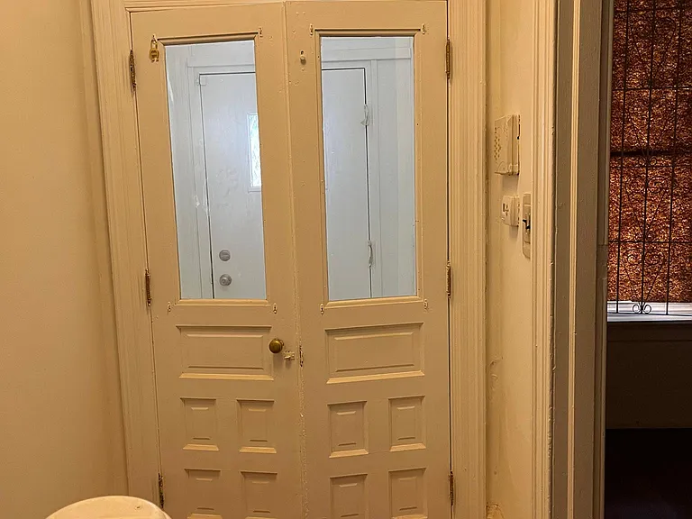 4712 Upland St — Photo 2