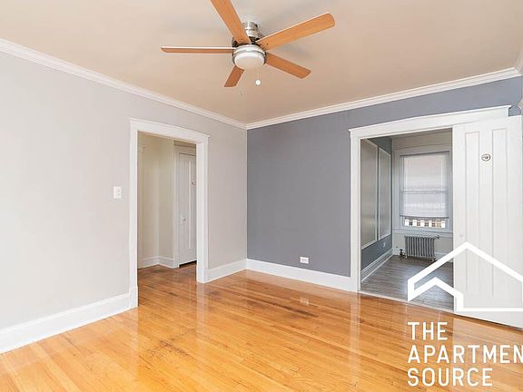 5th image of 4111 N Kedvale Ave #1E