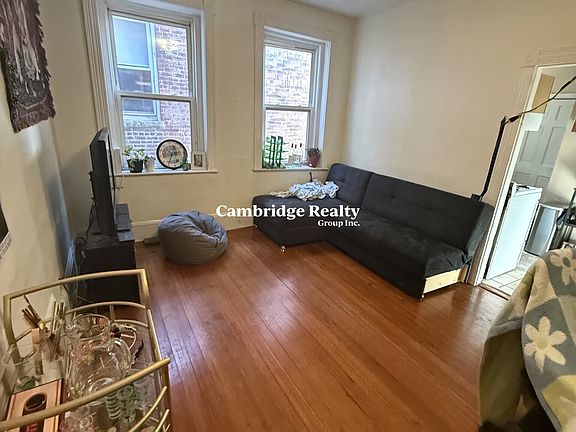 3rd image of 62 S Huntington Ave #2E