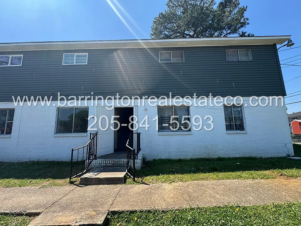 908 4th Ave W #4