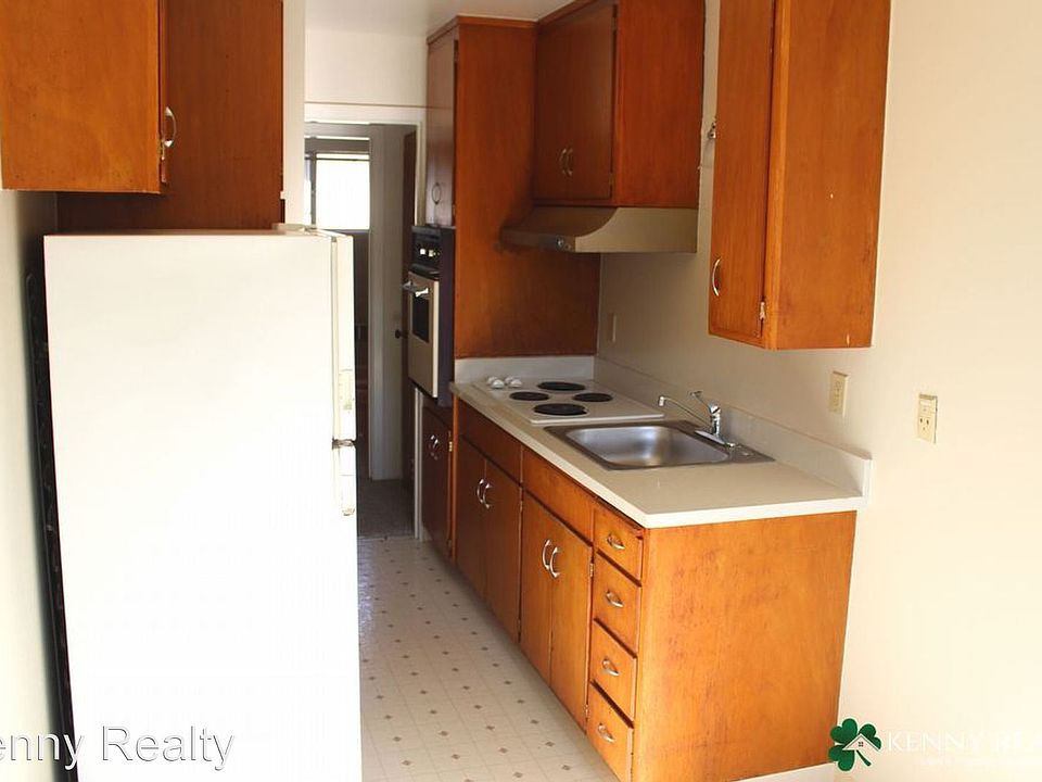 2nd image of 209 Anita Rd #4
