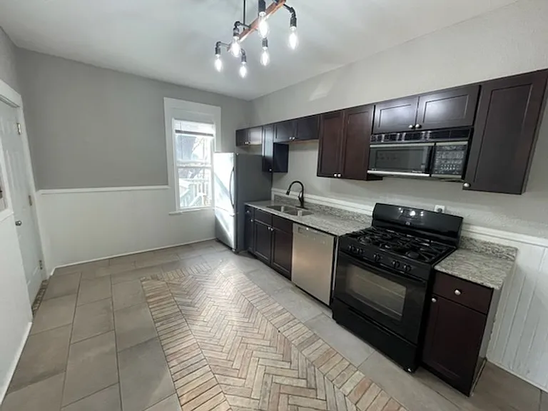 1648 Bush Avenue — Photo 3