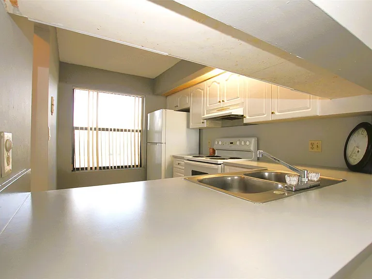 217 Lake Pointe Dr #107 — Photo 6