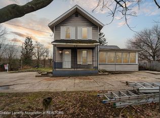 5617 Chestnut St, Bath, MI 48808