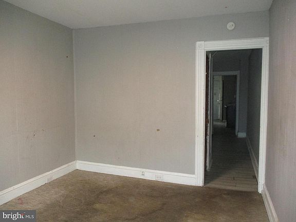 3rd image of 423 N 2nd St