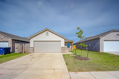 9608 Stallion Dr Photo 1