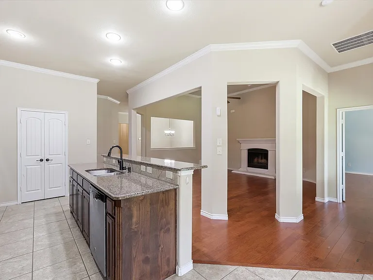 14160 Tahoe Ln — Photo 9