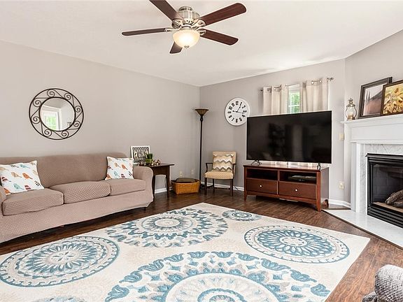 5th image of 1444 Colburn Dr