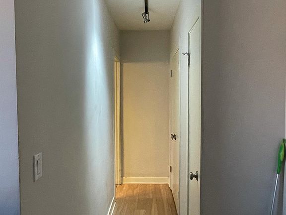 3rd image of 511 W Belmont Ave #11-43