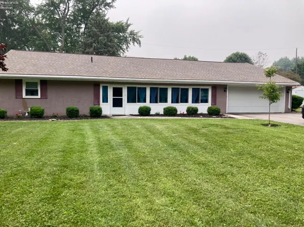 163 5th Ave, Tiffin, OH 44883
